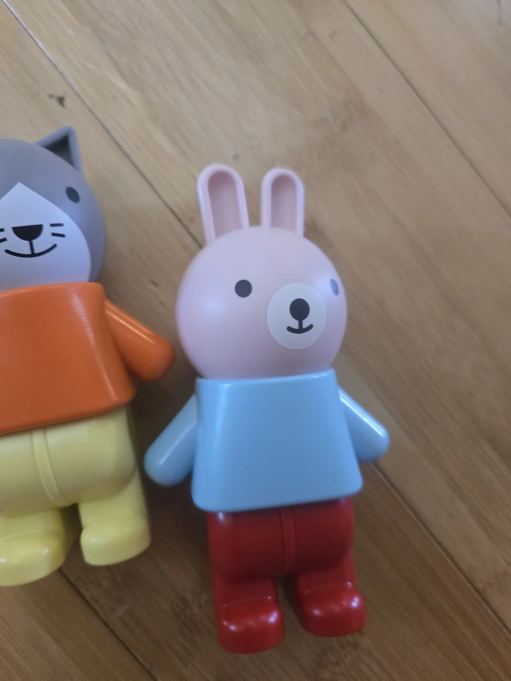 IKEA set Of 2 Dollhouse Animal Figures Pink Bunny Rabbit Gray Cat Figures Toys